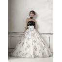 Elegant|Bescheiden Kirche Mit Applikation Kapelle Schleppe Organza Duchesse-Linie Brautkleid