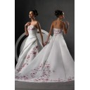 Halle|Hotel Stickerei Ärmellos Trägerloser Satin A-Linie Brautkleid