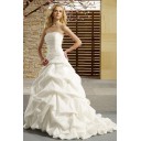 Frühling Halle|Hotel Kapelle Schleppe Reißverschluss Taft Duchesse-Linie Brautkleid